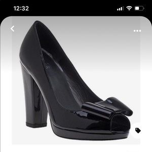 Stuart Weitzman Black Patent Pumps Sz 9.5 with Box